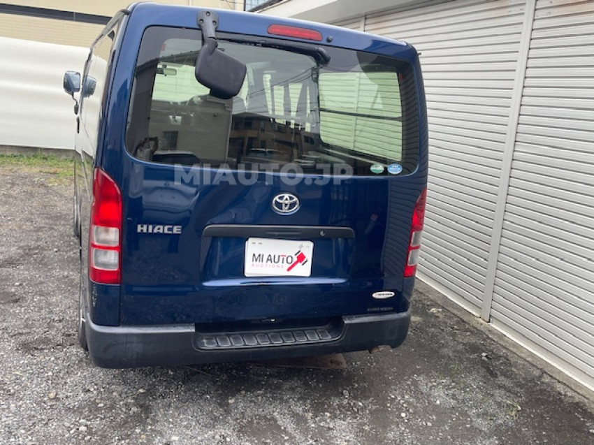 Toyota Hiace Van